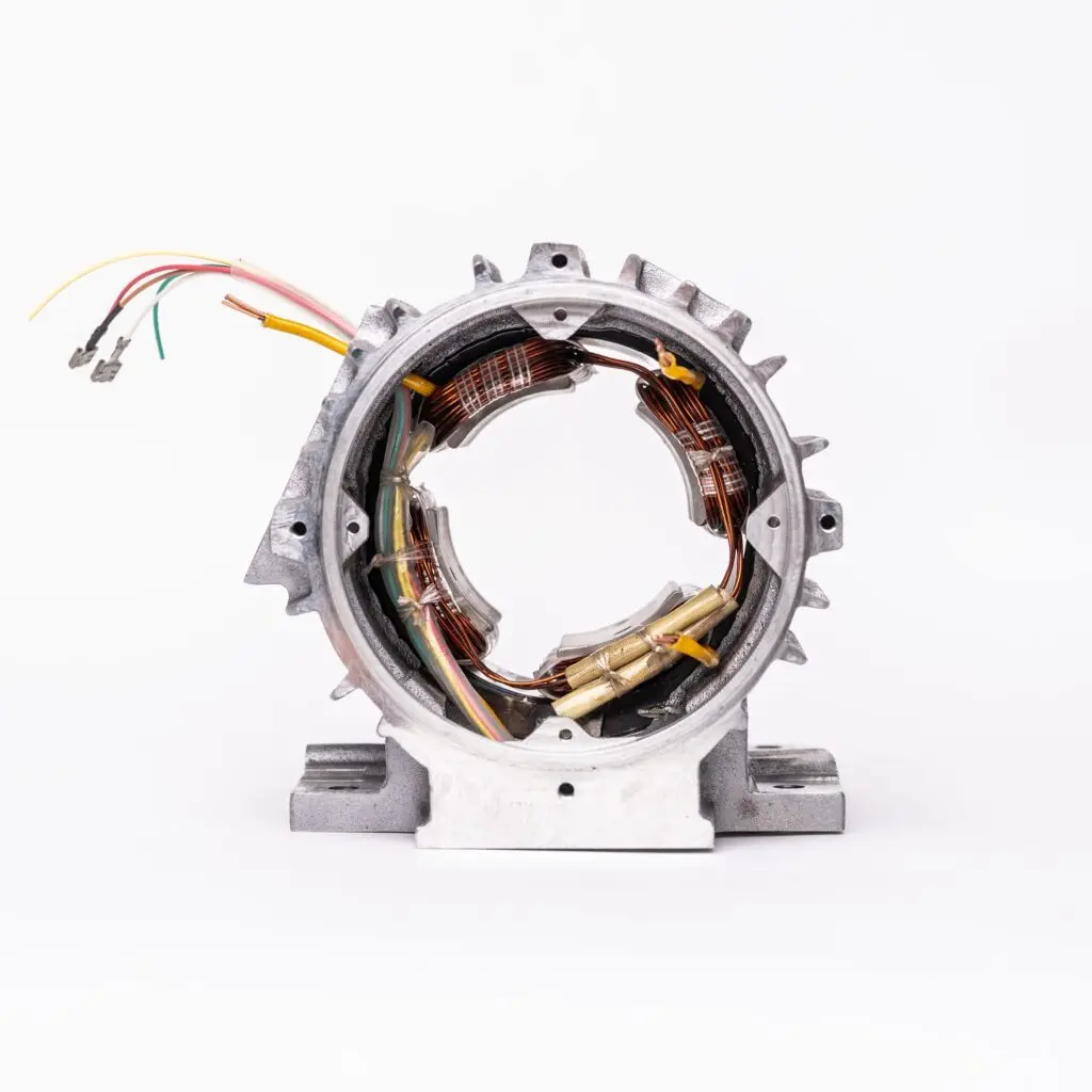 CNC-machined stator housing with field winding